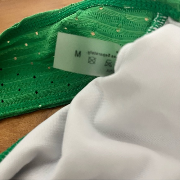 Women’s 3 Piece Bikini Set Bandeau Top, Thong Bottom & Cover Up Size Medium - Picture 6 of 8